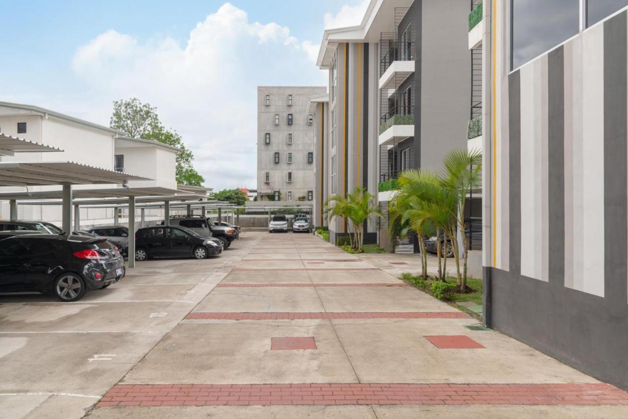 Boulevard Park Apto #27 - 2Bdrm - Selena Segura 에레디아 외부 사진
