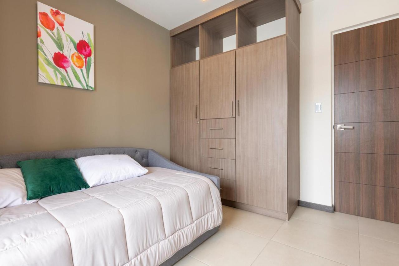 Boulevard Park Apto #27 - 2Bdrm - Selena Segura 에레디아 외부 사진
