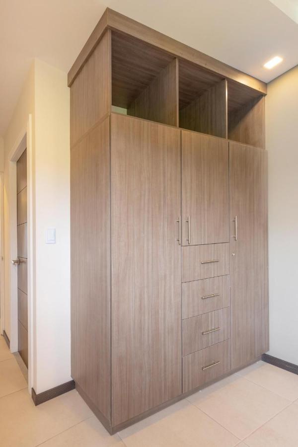 Boulevard Park Apto #27 - 2Bdrm - Selena Segura 에레디아 외부 사진